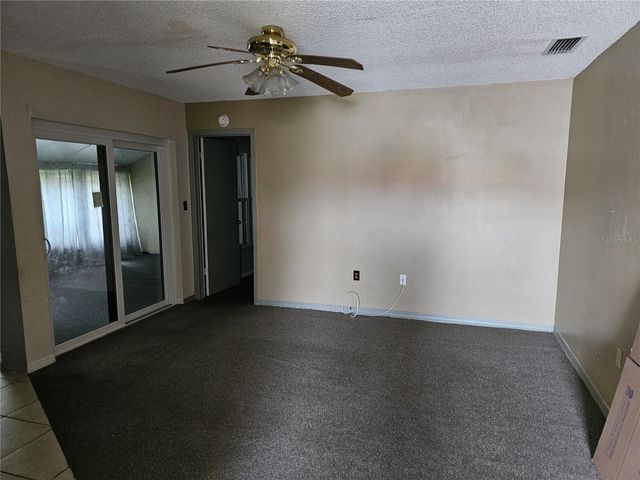 569 HUNTER CIRCLE, Kissimmee, FL 34758