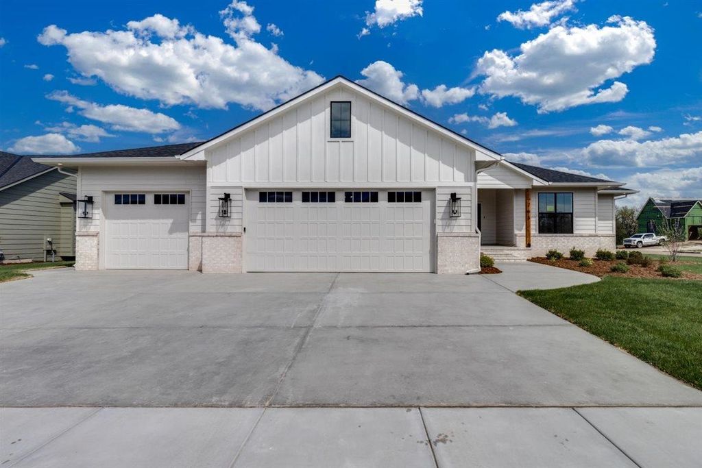 265 N Ciderbluff Ct., Wichita, KS 67052