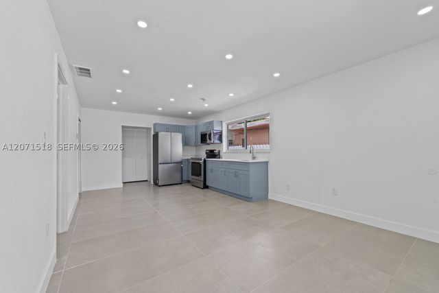 1849 NW 16th St 1, Miami, FL 33125