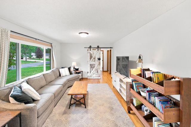 14615 Delft Avenue W, Rosemount, MN 55068
