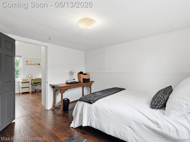 1216 W Windemere Avenue, Royal Oak, MI 48073