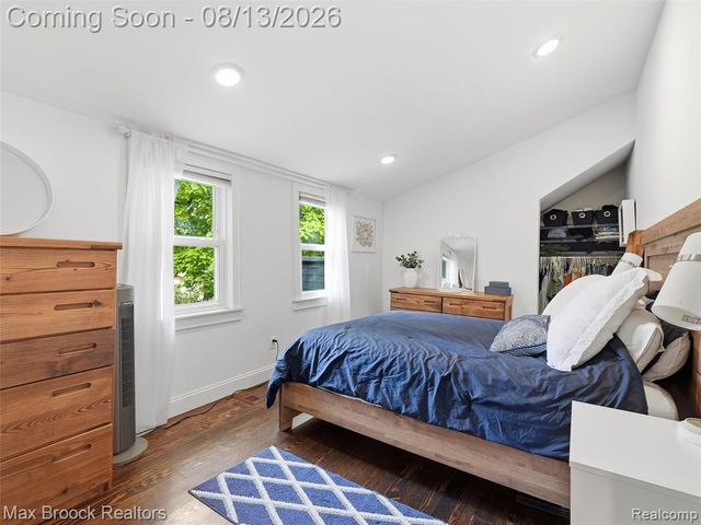 1216 W Windemere Avenue, Royal Oak, MI 48073