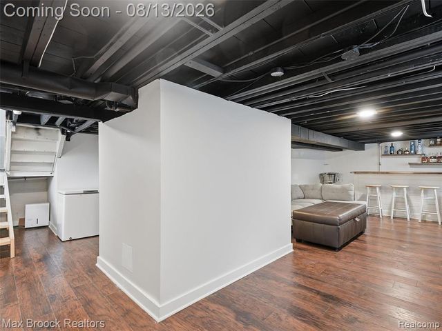 1216 W Windemere Avenue, Royal Oak, MI 48073