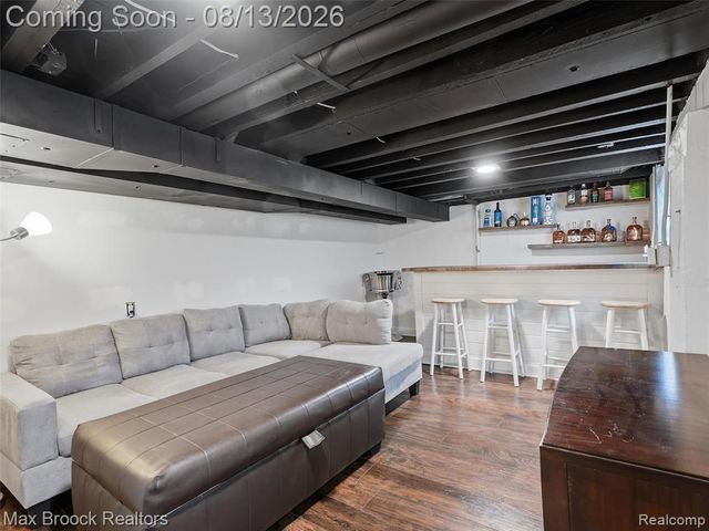 1216 W Windemere Avenue, Royal Oak, MI 48073