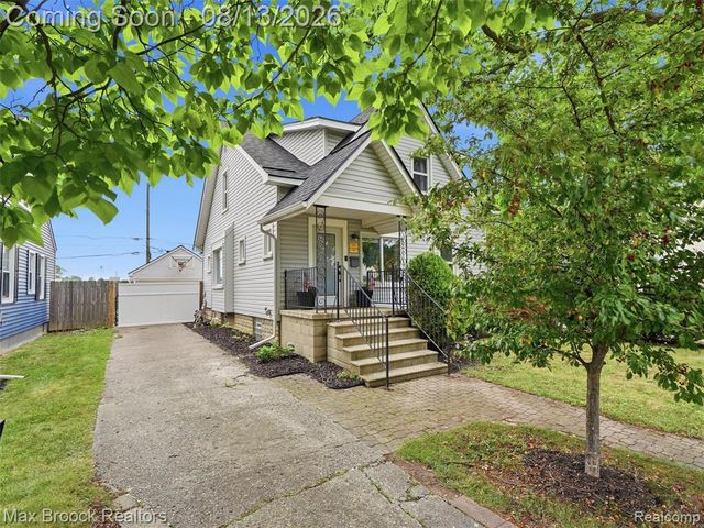 1216 W Windemere Avenue, Royal Oak, MI 48073