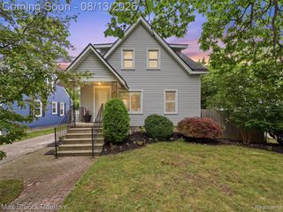 1216 W Windemere Avenue, Royal Oak, MI 48073