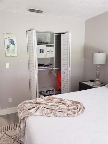 6 Aztec Lily LN, Lehigh Acres, FL 33936