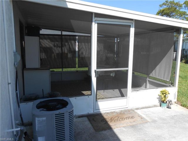 6 Aztec Lily LN, Lehigh Acres, FL 33936