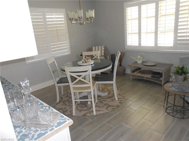 6 Aztec Lily LN, Lehigh Acres, FL 33936