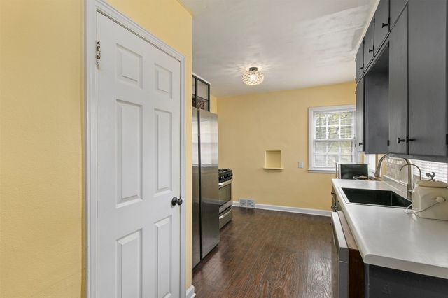 303 Virginia Avenue, Des Moines, IA 50315