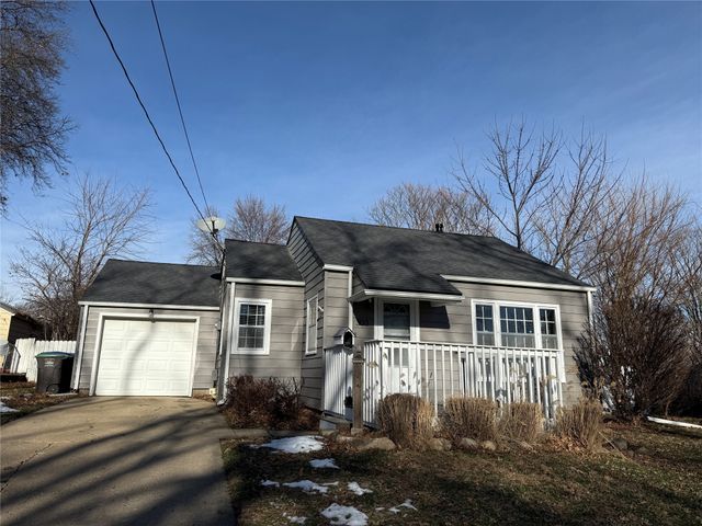 303 Virginia Avenue, Des Moines, IA 50315