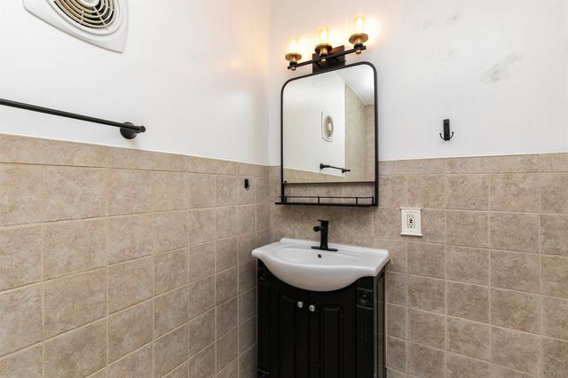 303 Virginia Avenue, Des Moines, IA 50315