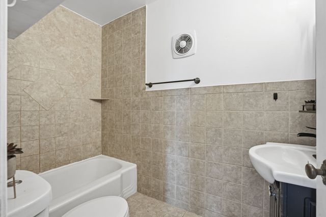 303 Virginia Avenue, Des Moines, IA 50315