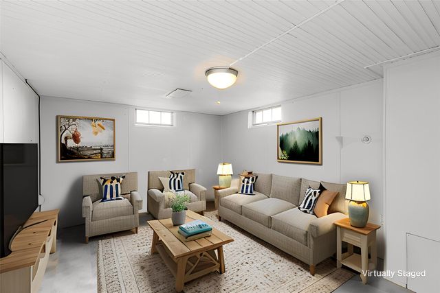 303 Virginia Avenue, Des Moines, IA 50315