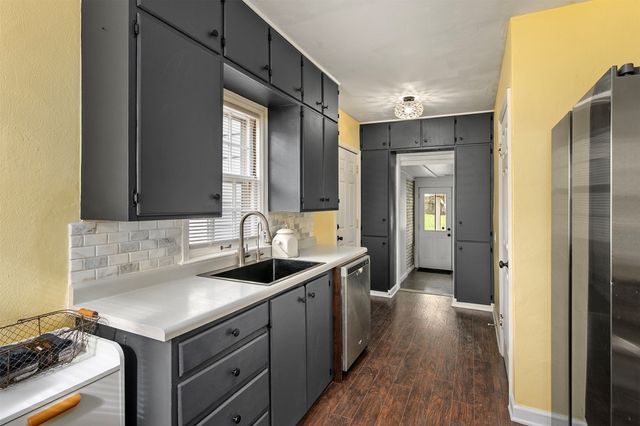 303 Virginia Avenue, Des Moines, IA 50315