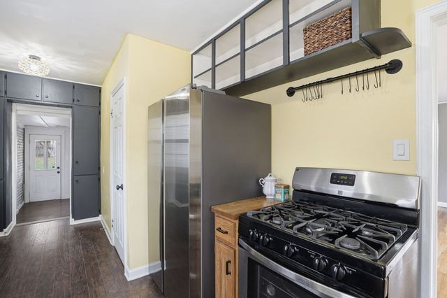 303 Virginia Avenue, Des Moines, IA 50315