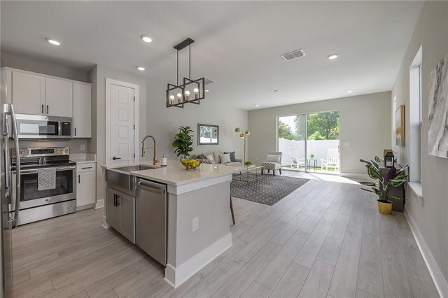 4402 W GRAY STREET 1, Tampa, FL 33609