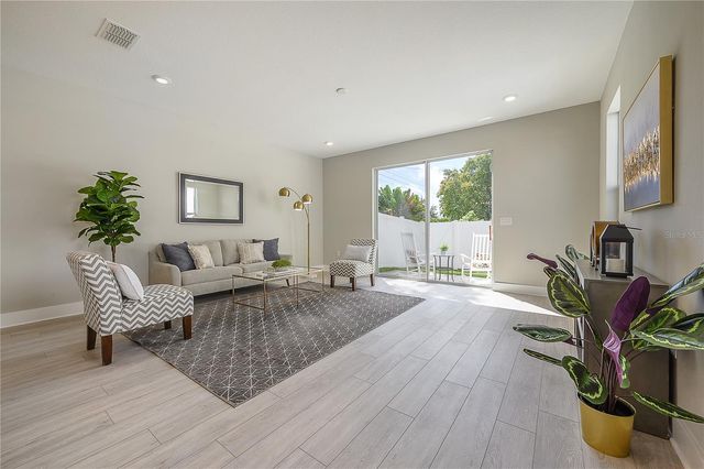 4402 W GRAY STREET 1, Tampa, FL 33609