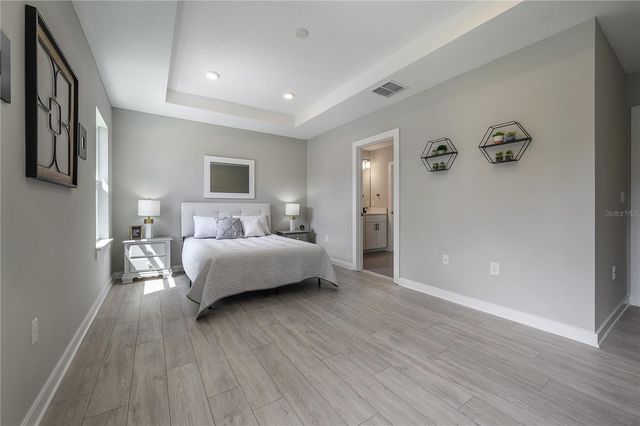 4402 W GRAY STREET 1, Tampa, FL 33609