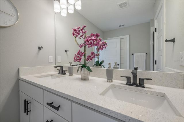 4402 W GRAY STREET 1, Tampa, FL 33609