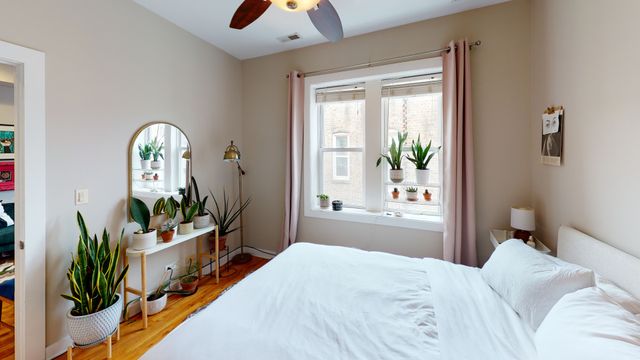 1430 N Maplewood Avenue 402, Chicago, IL 60622