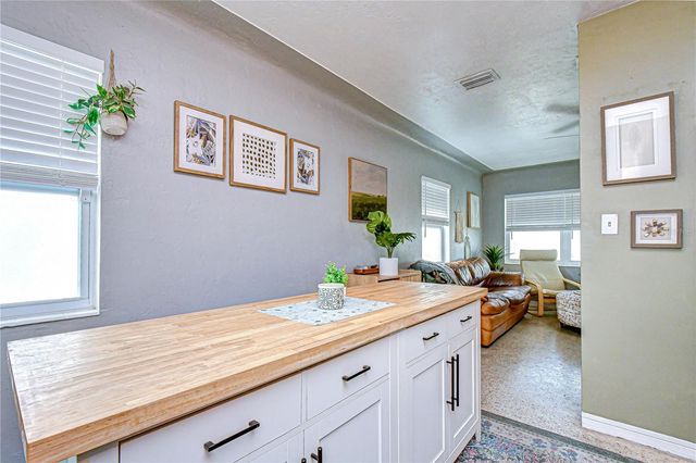 1611 28TH STREET S, St Petersburg, FL 33712