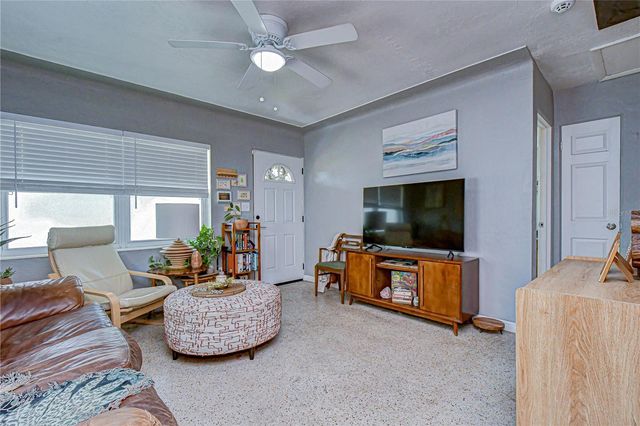 1611 28TH STREET S, St Petersburg, FL 33712