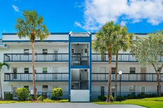 3170 Holiday Springs Boulevard 6-203, Margate, FL 33063