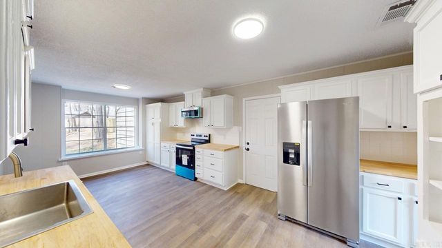 35 Forrest Court, Conway, AR 72034