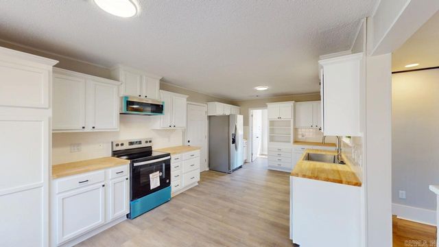 35 Forrest Court, Conway, AR 72034