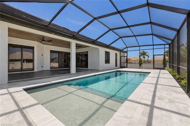 3321 SW 3rd LN, Cape Coral, FL 33991
