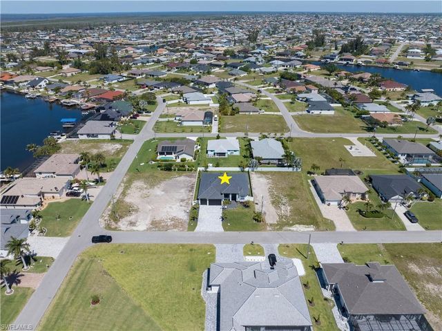 3321 SW 3rd LN, Cape Coral, FL 33991