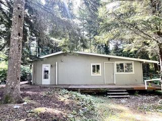 20 E Firwood Heights Lane, Belfair, WA 98528