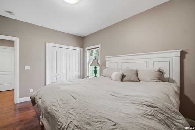 2612 W Lake Pointe Terrace, Peoria, IL 61614