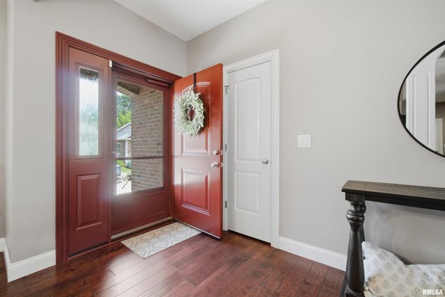2612 W Lake Pointe Terrace, Peoria, IL 61614