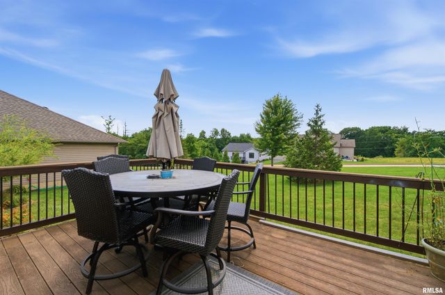 2612 W Lake Pointe Terrace, Peoria, IL 61614