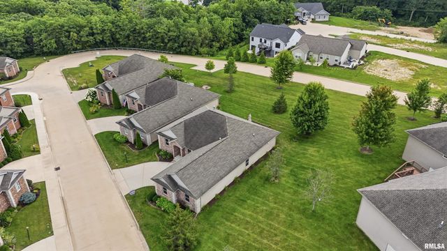 2612 W Lake Pointe Terrace, Peoria, IL 61614