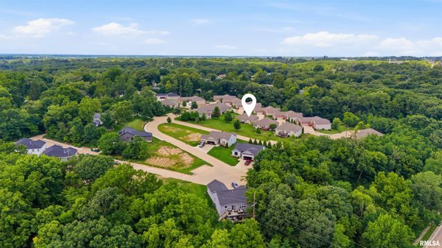 2612 W Lake Pointe Terrace, Peoria, IL 61614