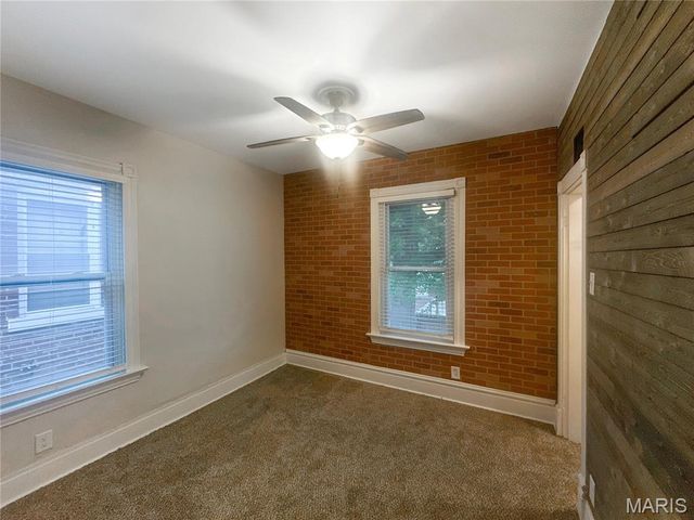 6216 Virginia Avenue, St Louis, MO 63111