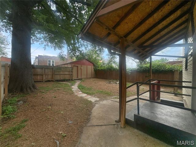 6216 Virginia Avenue, St Louis, MO 63111