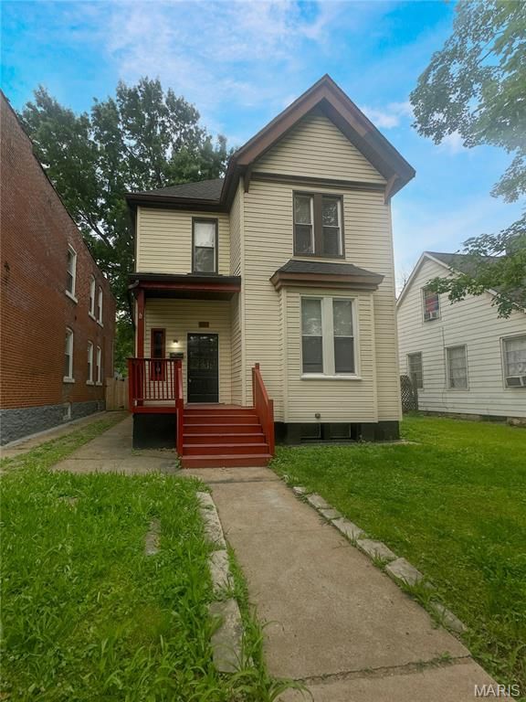 6216 Virginia Avenue, St Louis, MO 63111