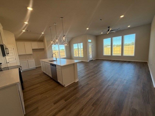 7804 Redbud Road, Navasota, TX 77868