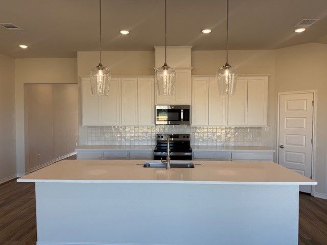 7804 Redbud Road, Navasota, TX 77868