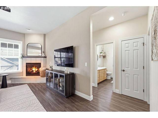 2298 37TH St, Springfield, OR 97477
