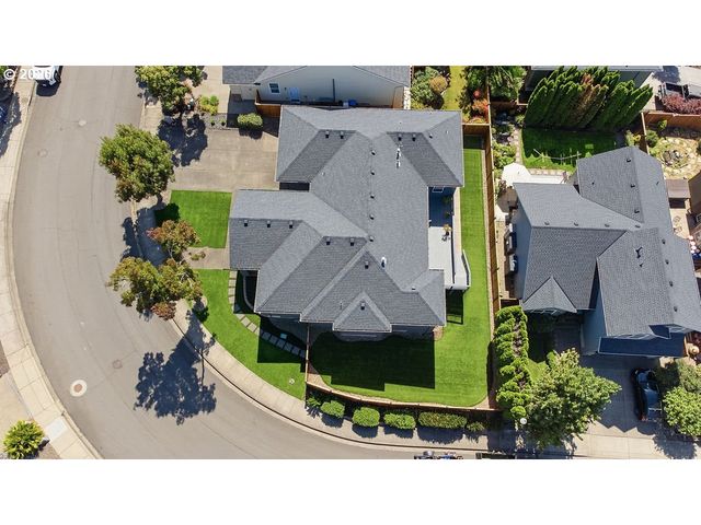 2298 37TH St, Springfield, OR 97477