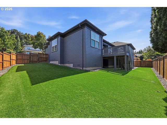 2298 37TH St, Springfield, OR 97477