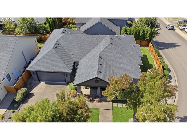 2298 37TH St, Springfield, OR 97477