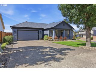2298 37TH St, Springfield, OR 97477