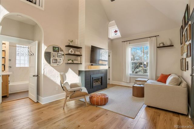 2222 W 42nd Avenue, Denver, CO 80211