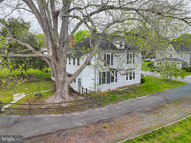 8318 LANGMAID RD, Newark, MD 21841